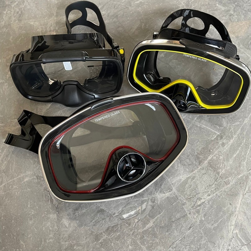 曇り止め加工のダイビングゴーグル、広視野角のシリコン製ダイビ - Diving Mask のレビューと価格