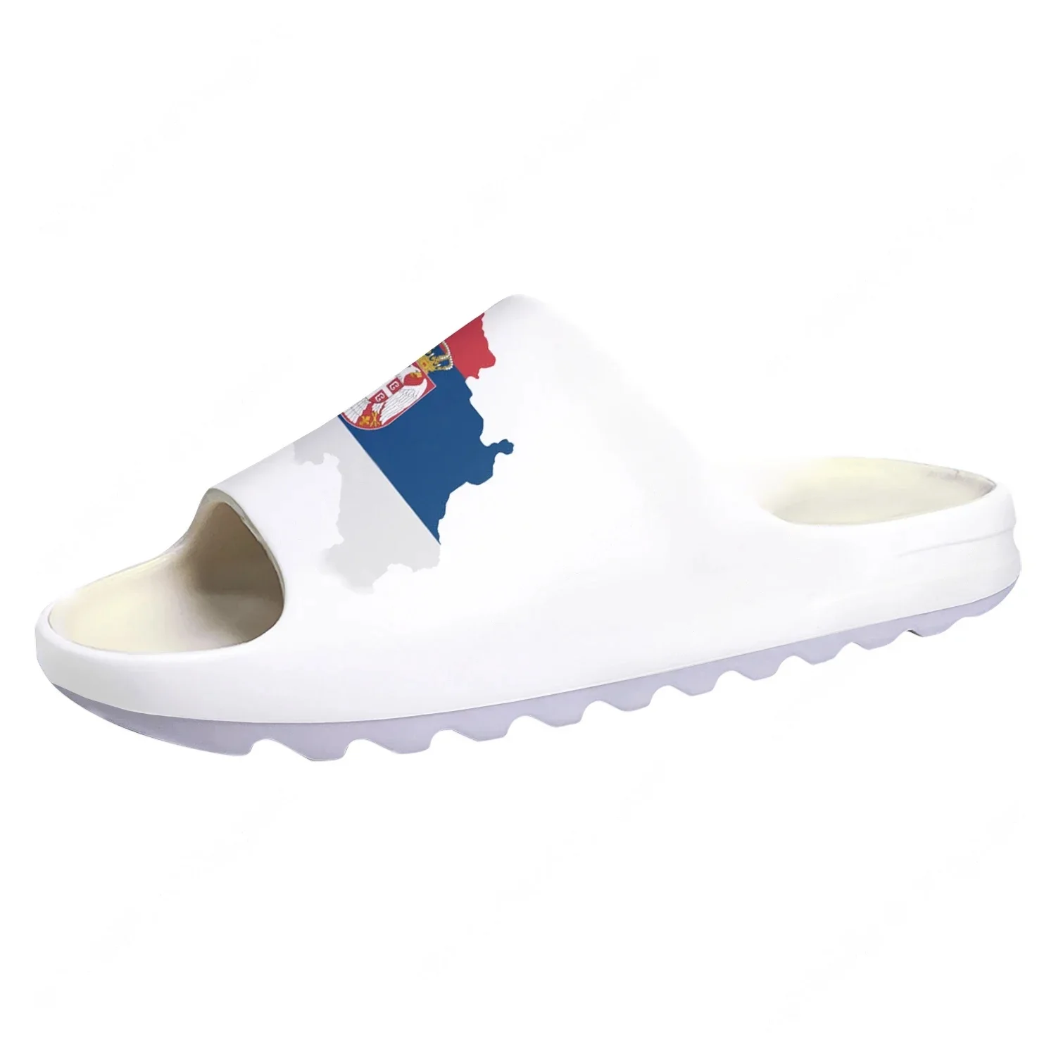 セルビア国旗ソフトソールスリッパホームクロッグスステップオン - Water Shoes のレビューと価格